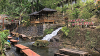Nuansa Jepang di Sepanjang Aliran Sungai Tanaka Waterfall Malang