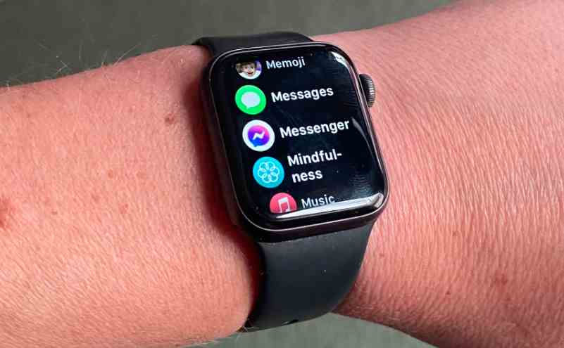 Aplikasi Facebook Messenger di Apple Watch